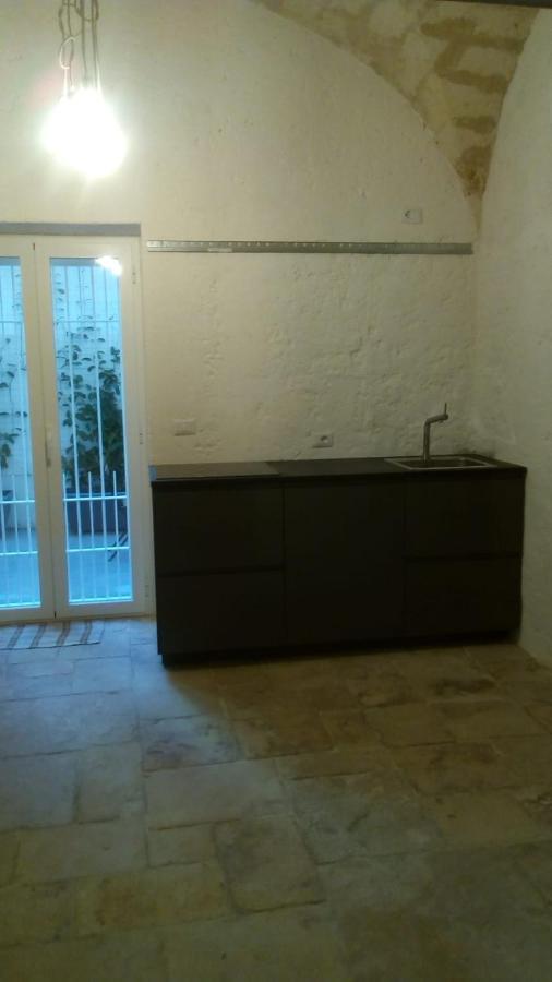 Bari Central Patio Apartment ภายนอก รูปภาพ